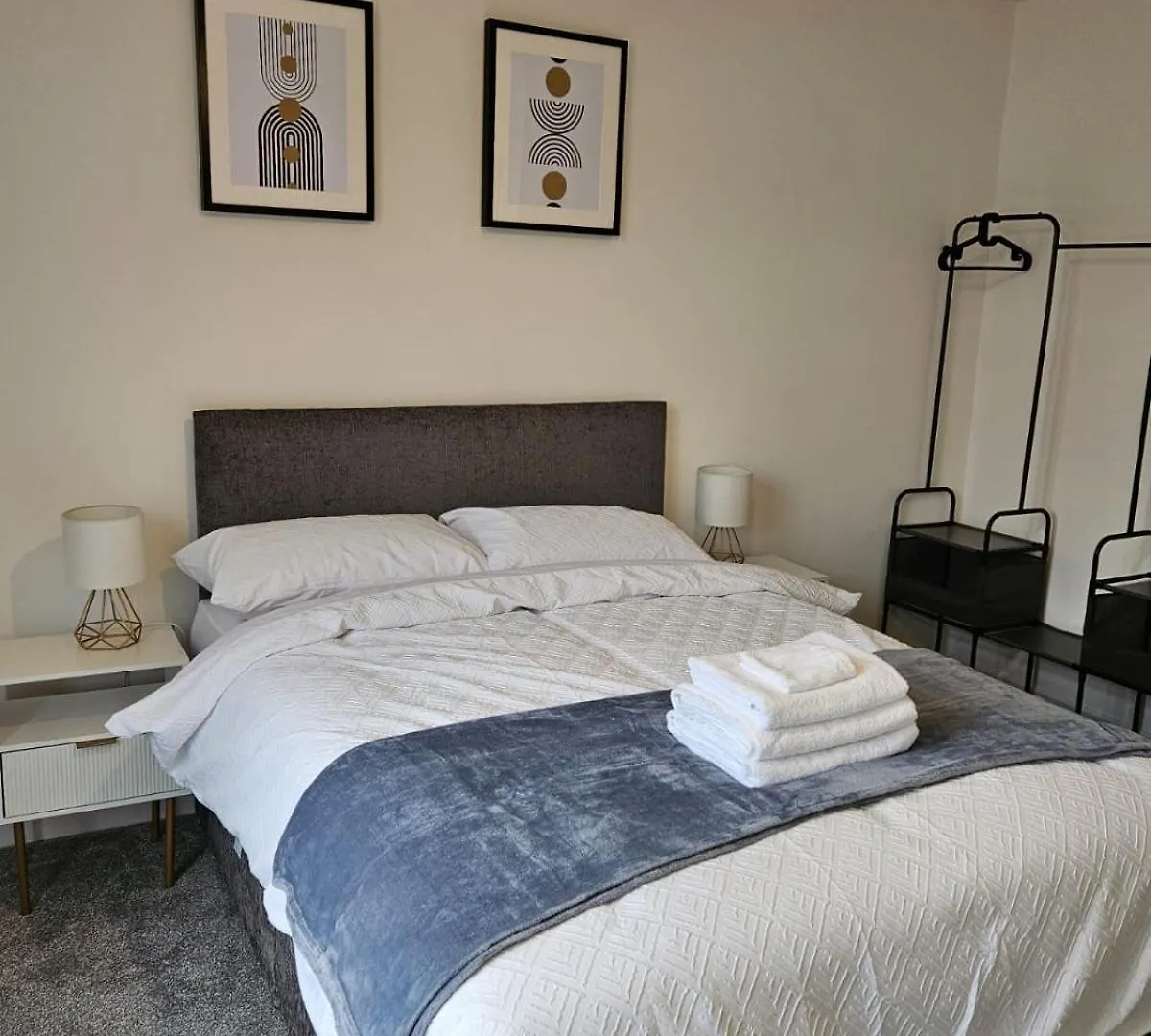Quiet Hideout Apartment Southend-on-Sea